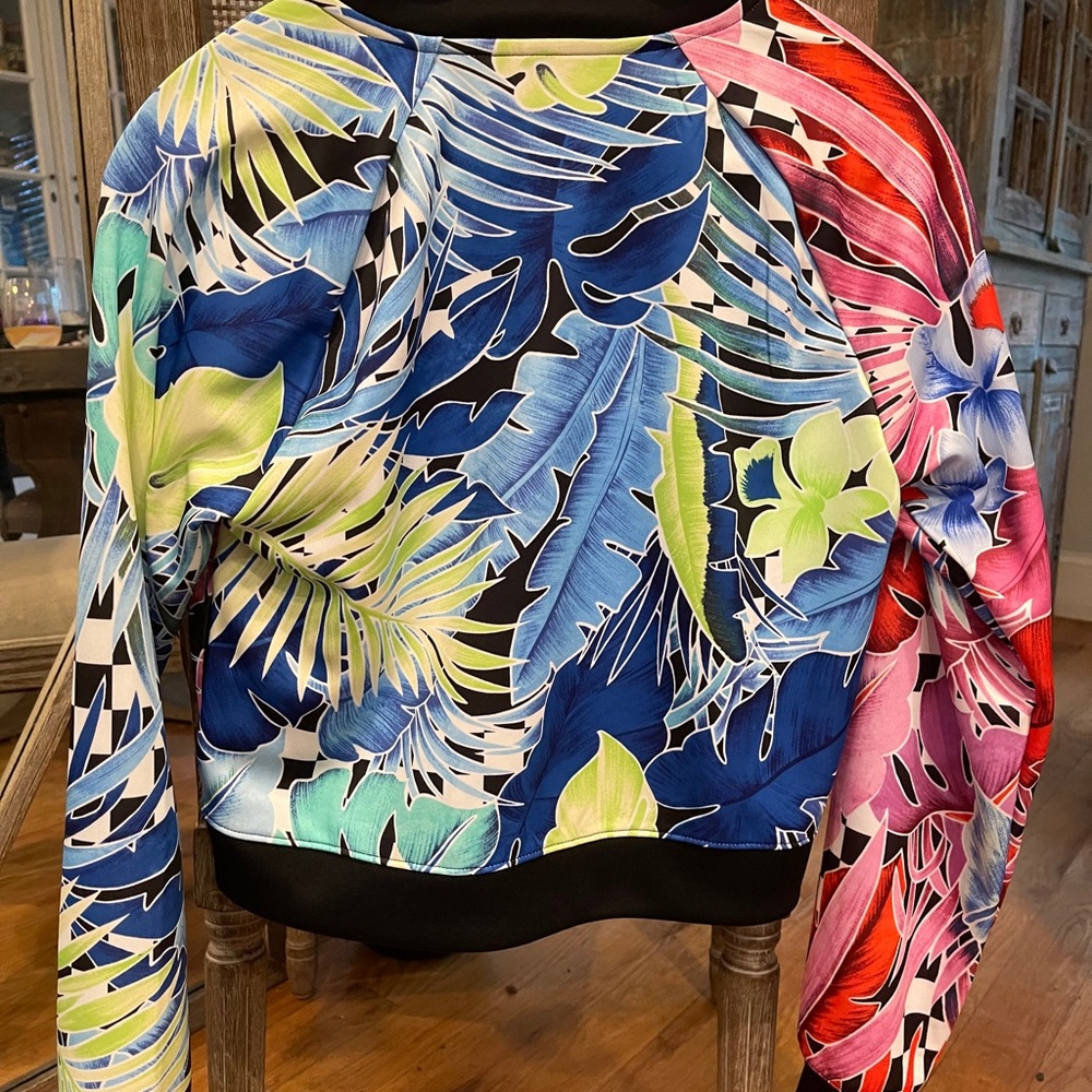 😻NIKE NWT Tropical Print Lightweight Crop Jacket - Picture 4 of 6
